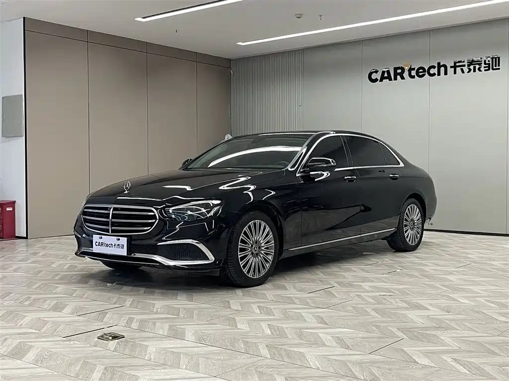 Mercedes-Benz E-Class 2022 — фото 1