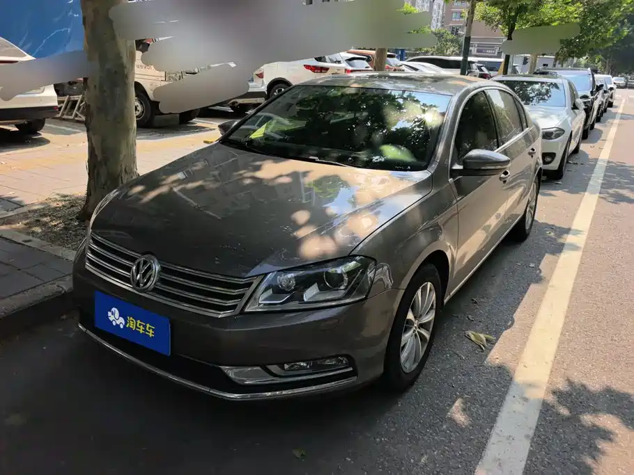 Volkswagen Magotan 2013