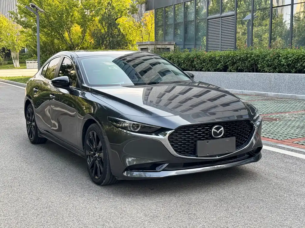 Mazda 3 Axela 2023