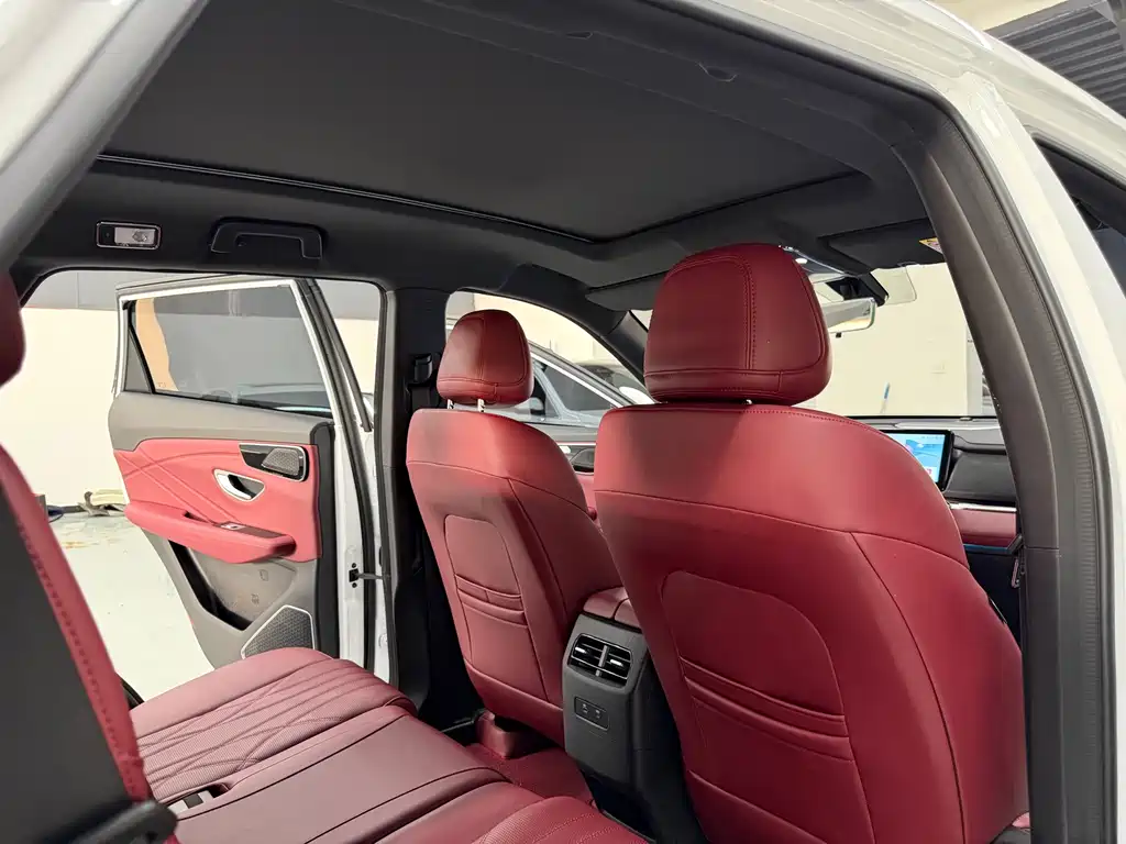 Jetour X70 PLUS 2025 — фото 20