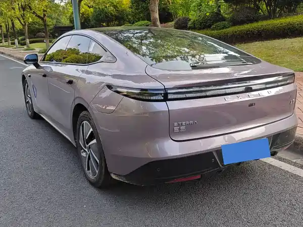 Exeed ES 2025