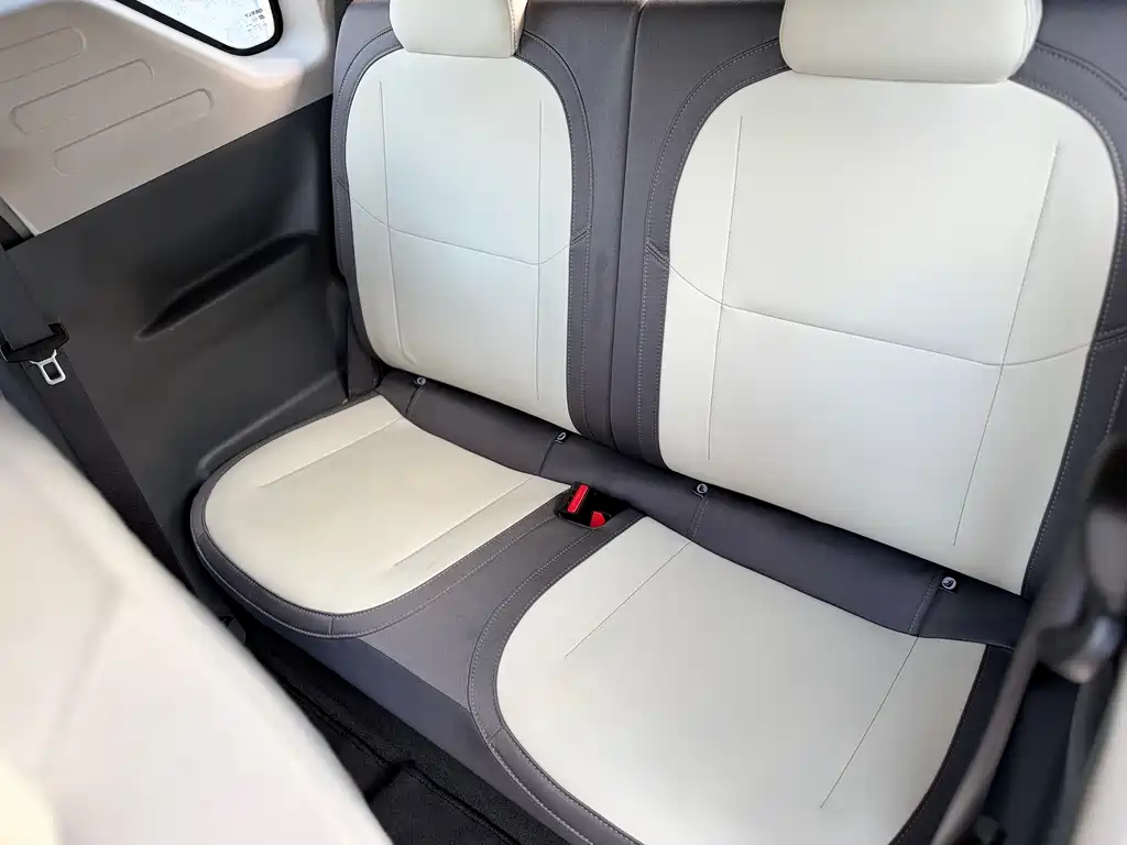 Geely Galaxy Panda 2025 — фото 11