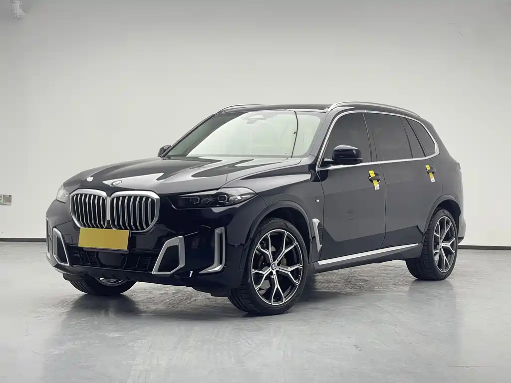 BMW X5 2023 — фото 1