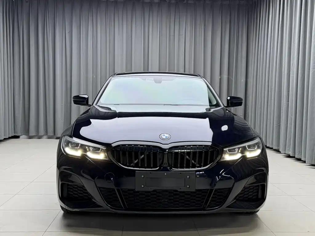 BMW 3 Series 2022