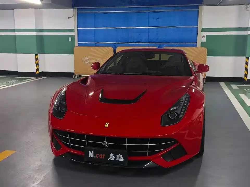 Ferrari F12berlinetta 2014