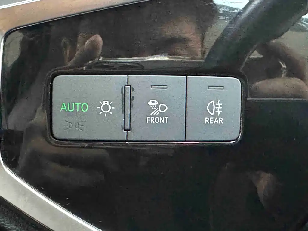Audi Q3 2021 — фото 11