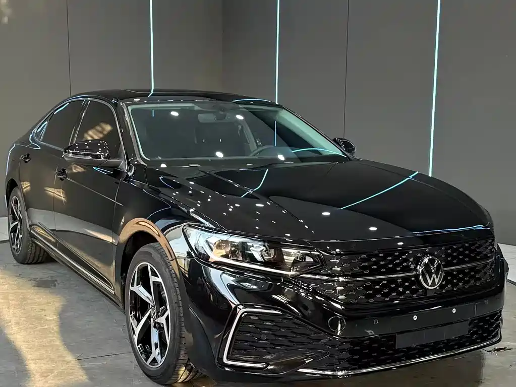 Volkswagen Passat 2025
