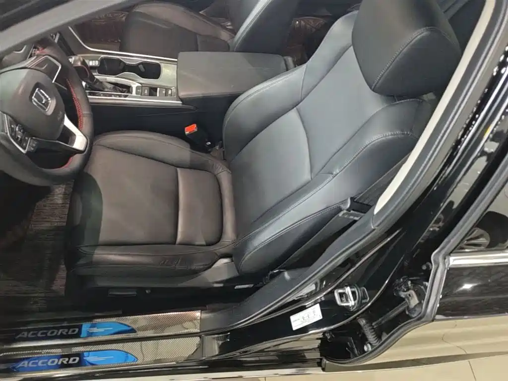 Honda Accord 2023 — фото 15