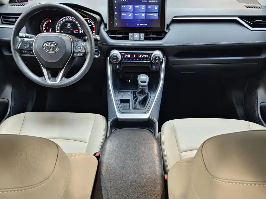 Toyota RAV4 2022 — фото 9