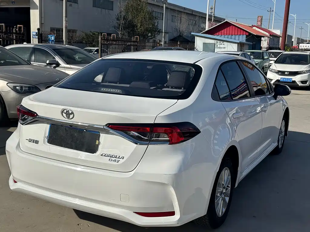 Toyota Corolla 2024 — фото 11