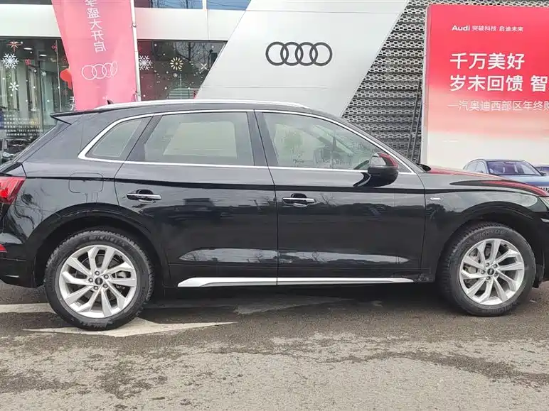 Audi Q5L 2022 — фото 2