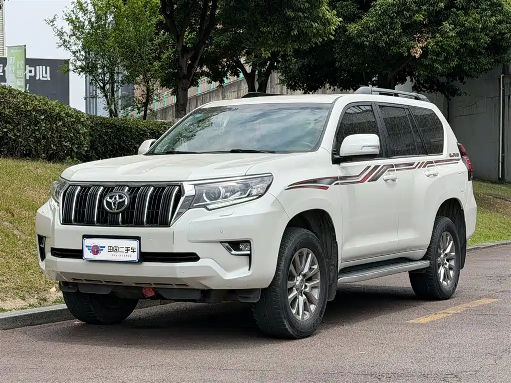 Toyota Prado 2019 — фото 1