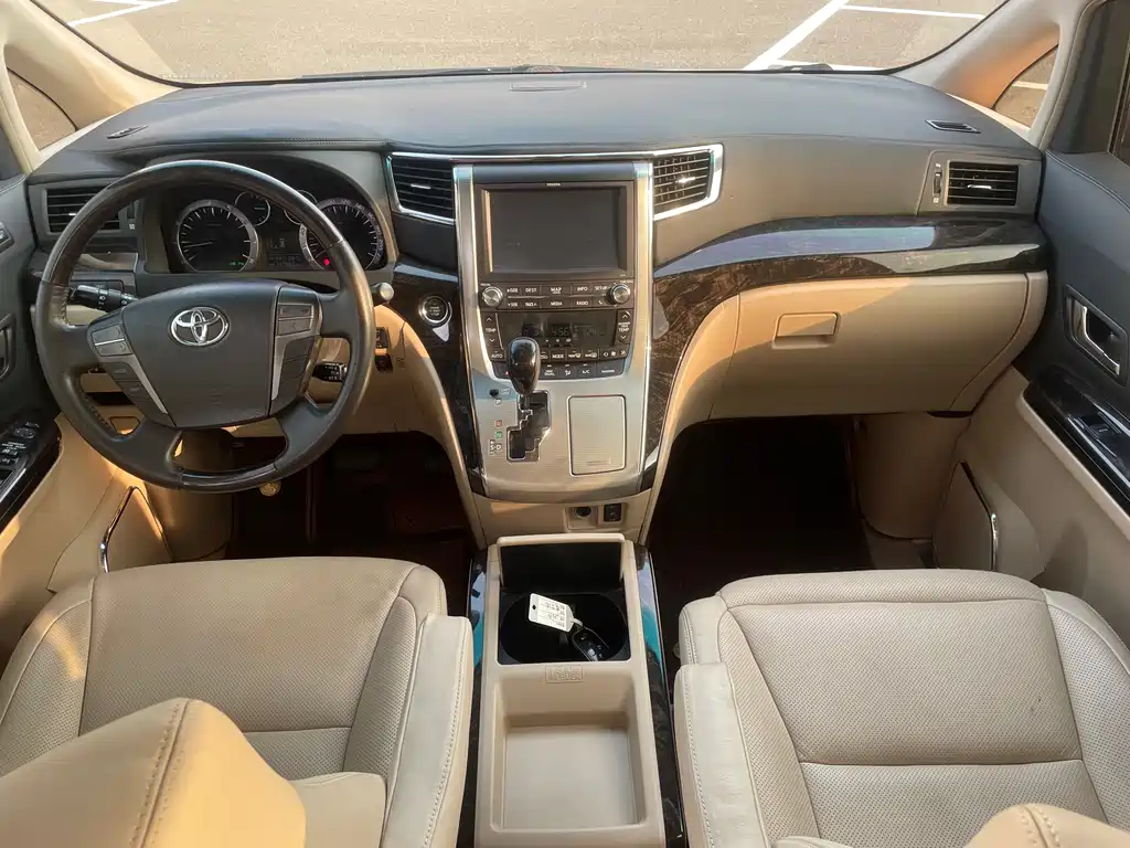 Toyota Alphard 2013 — фото 10