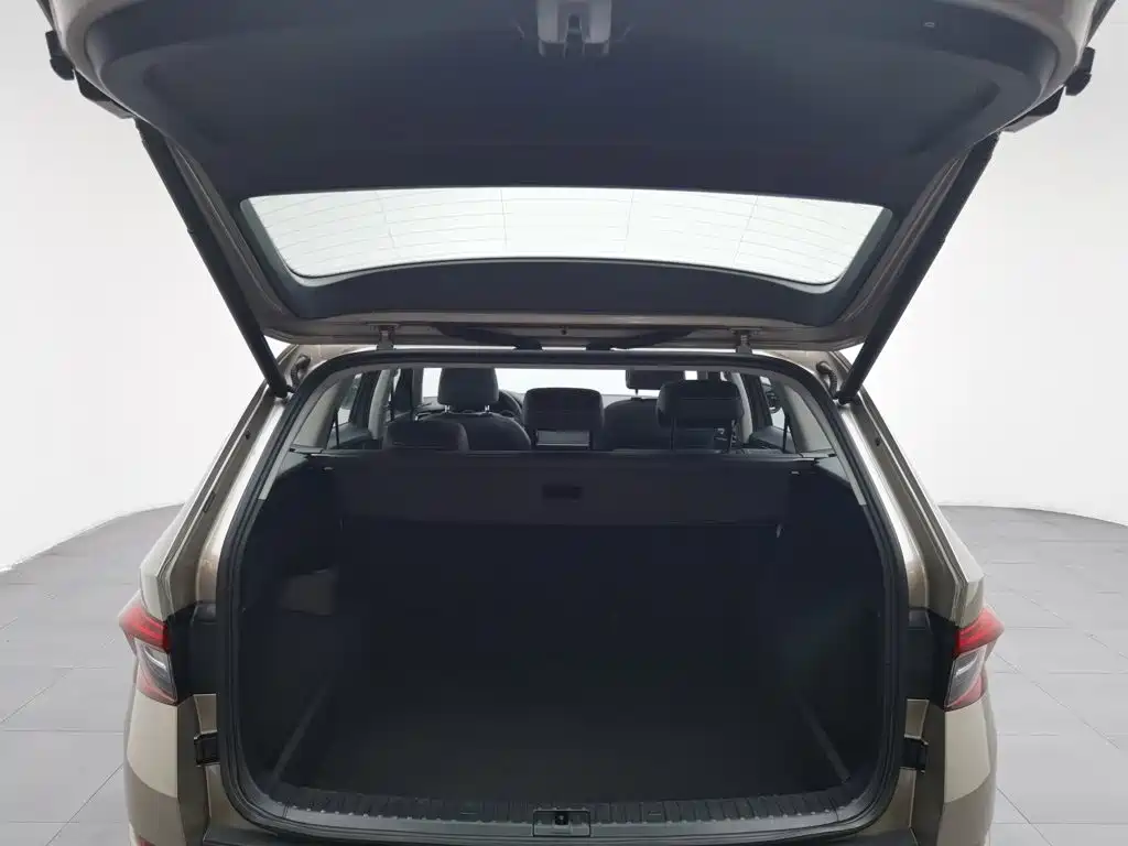 Skoda Kodiaq 2018 — фото 16