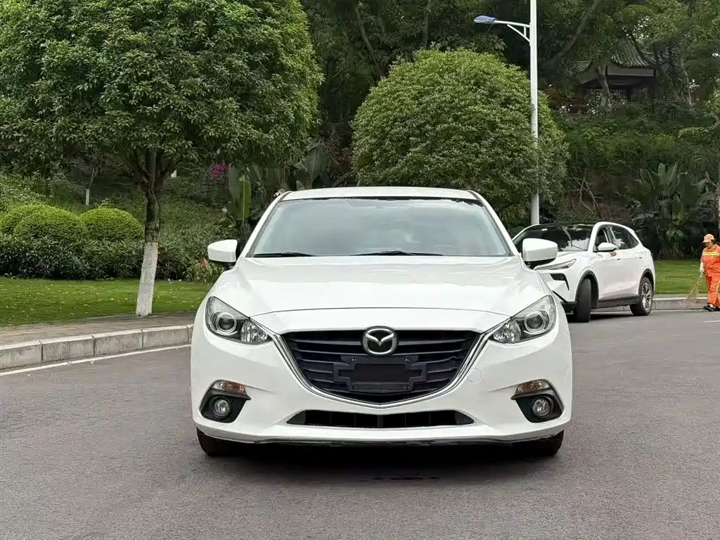 Mazda 3 Axela 2016 — фото 3