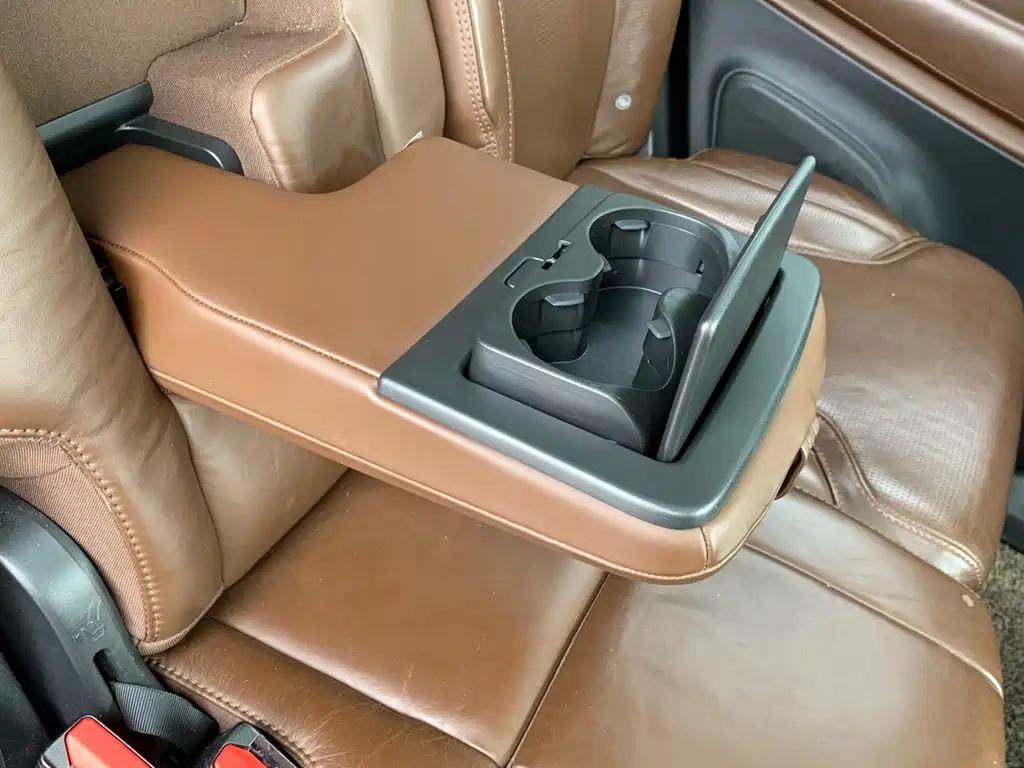 Volvo XC90 2017 — фото 28