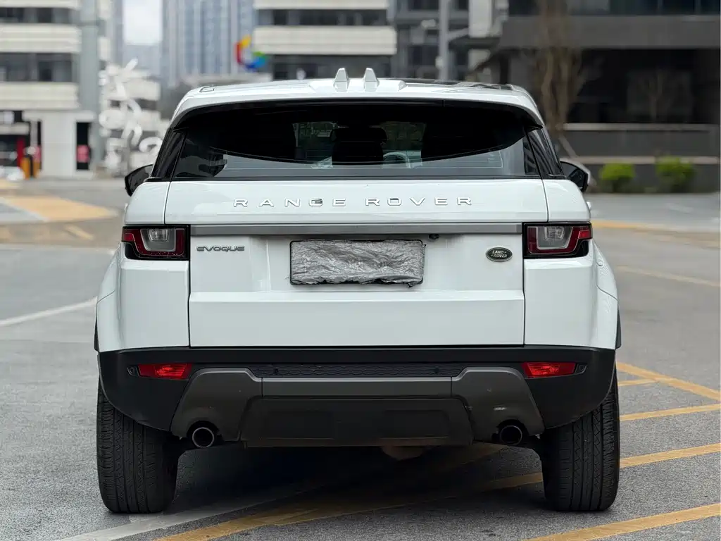 Land Rover Evoque 2019 — фото 8