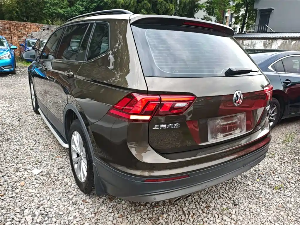 Volkswagen Tiguan L 2018 — фото 5