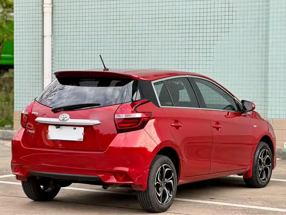 Toyota Yaris L 2019 — фото 6