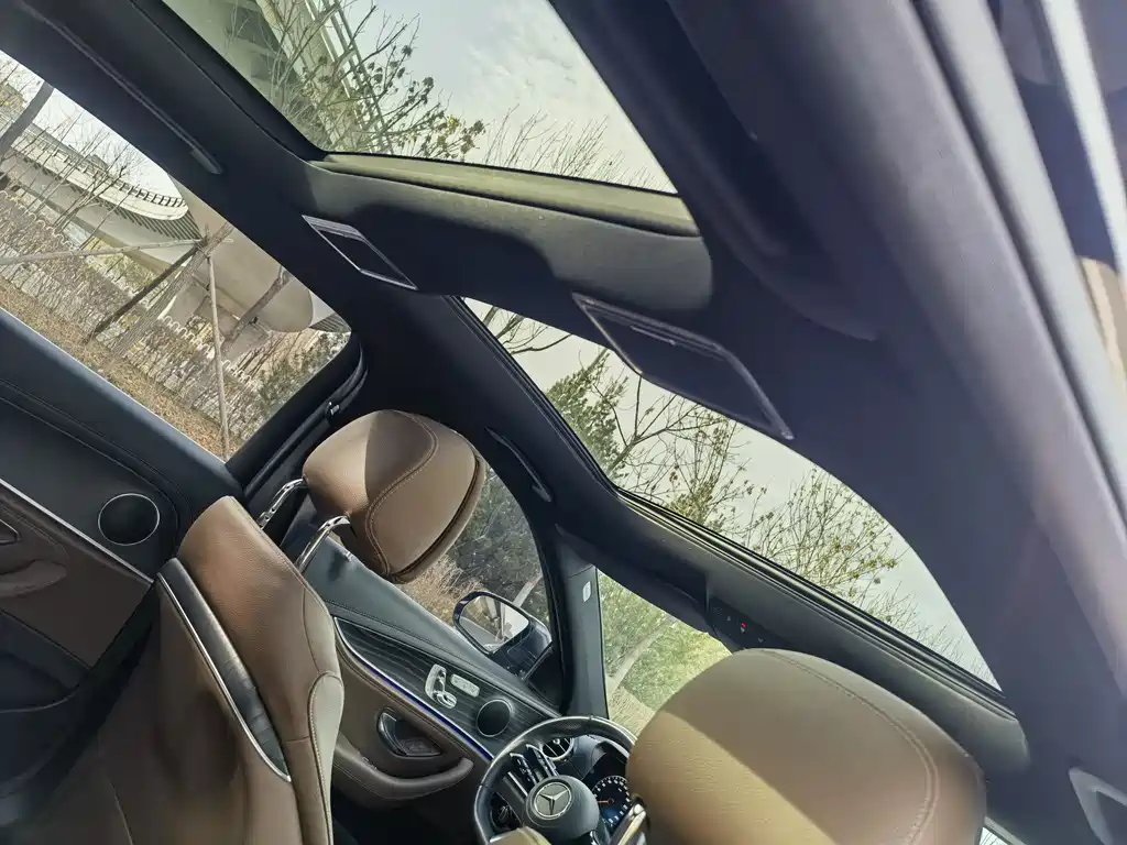 Mercedes-Benz E-Class 2023 — фото 10