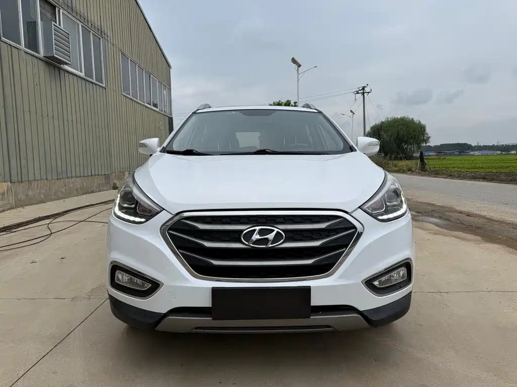 Hyundai ix35 2015 — фото 2