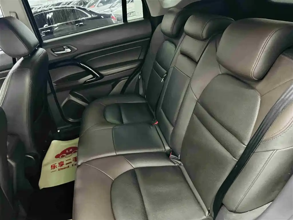 GAC Motor Trumpchi GS4 2016 — фото 19