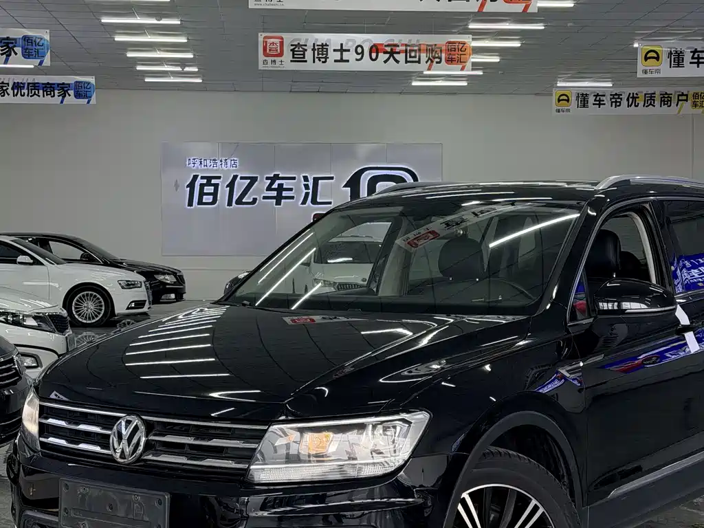 Volkswagen Tiguan L 2019 — фото 2