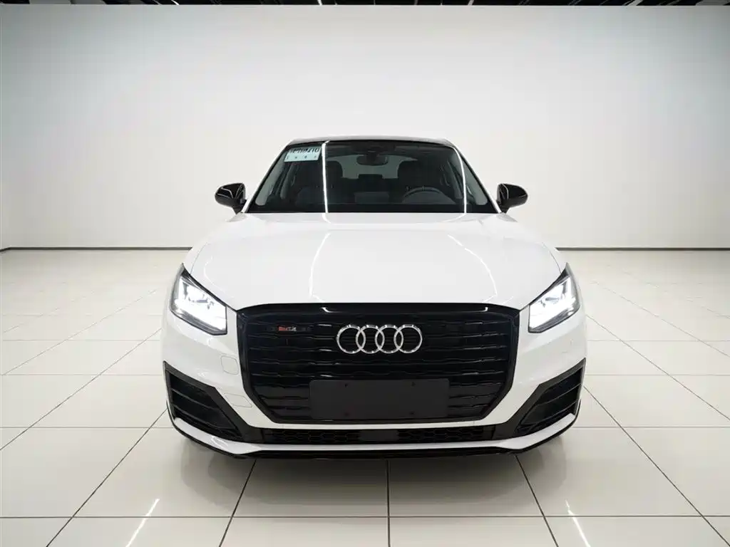 Audi Q2L 2019 — фото 3