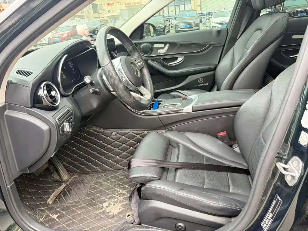 Mercedes-Benz C-Class 2020 — фото 4