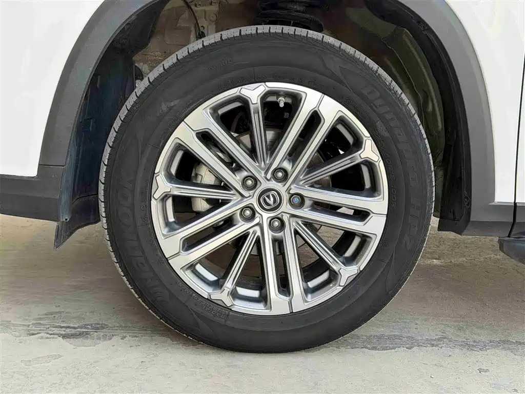 Changan CS75 PLUS 2021 — фото 14