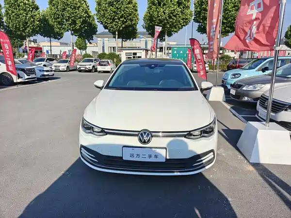 Volkswagen Golf 2021