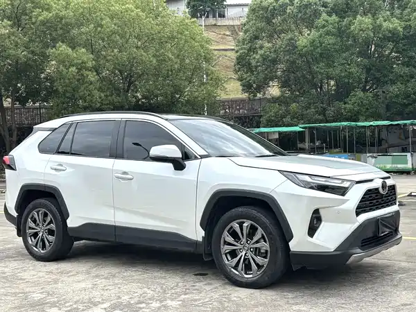 Toyota RAV4 2023