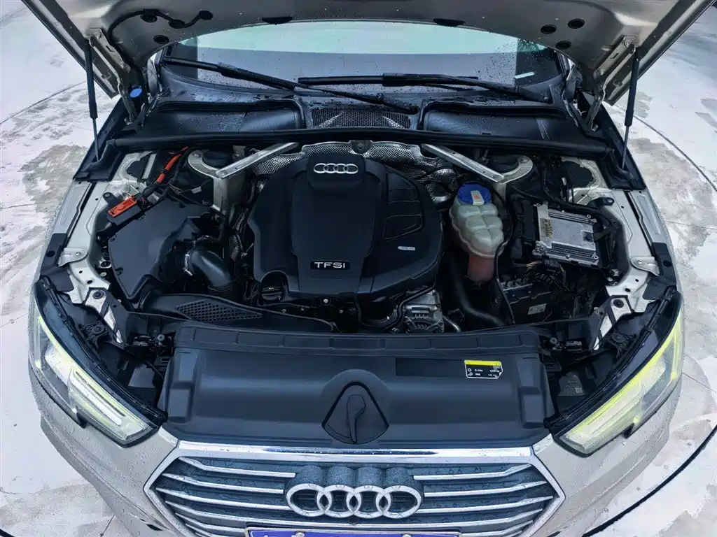 Audi A4L 2018 — фото 11
