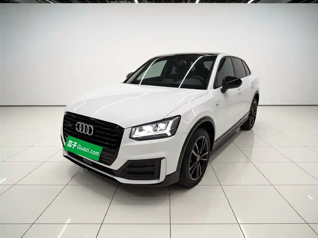 Audi Q2L 2019 — фото 2