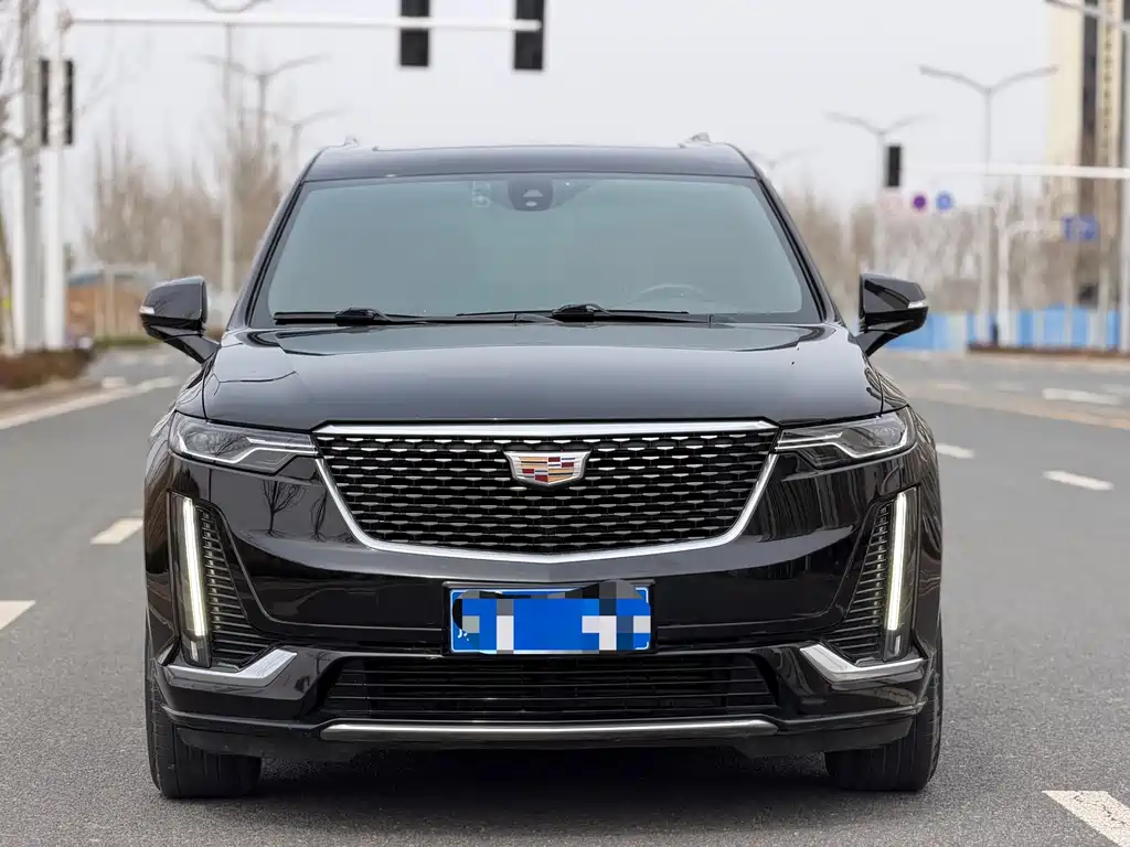 Cadillac XT6 2021 — фото 1