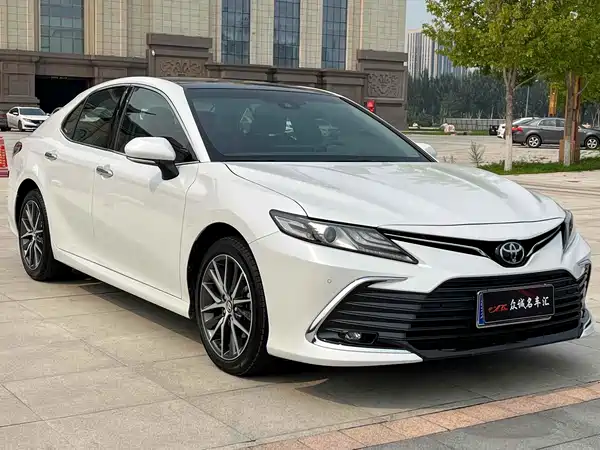 Toyota Camry 2021