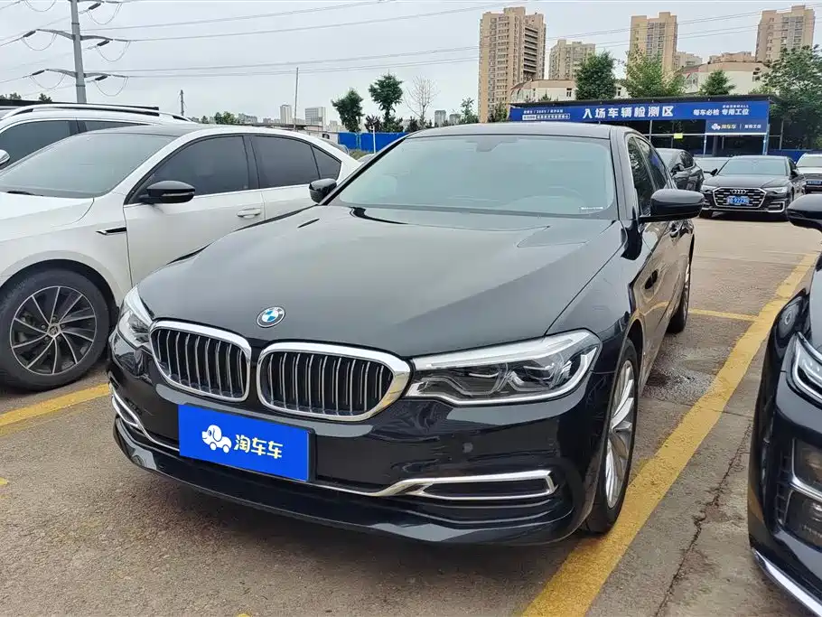 BMW 5 Series 2020 — фото 1