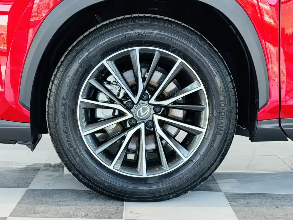 Lexus NX 2026 — фото 13
