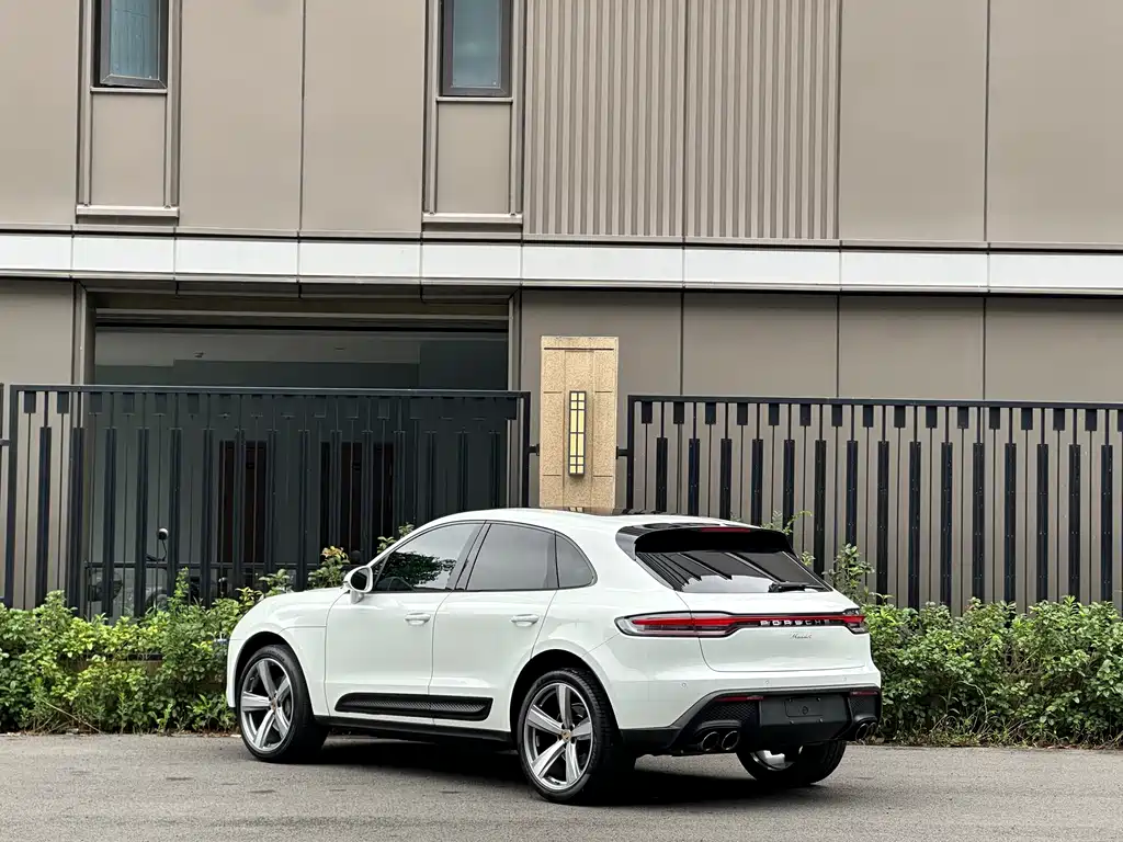 Porsche Macan 2023