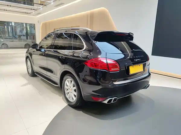 Porsche Cayenne 2011