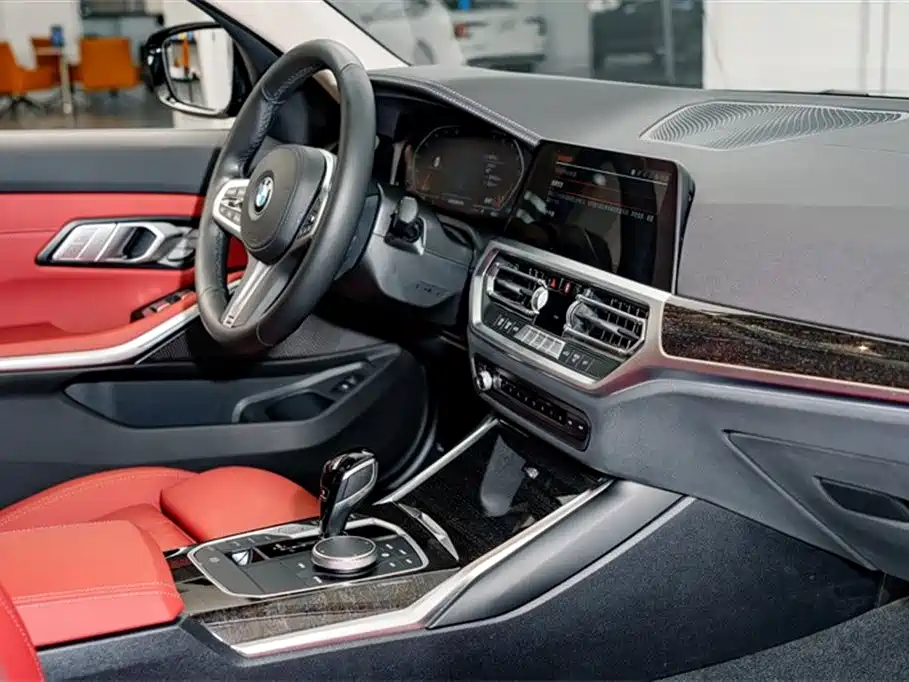 BMW 3 Series 2022 — фото 18