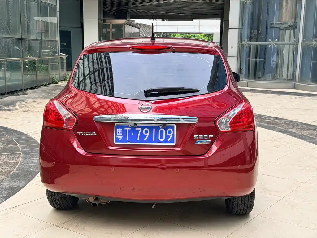Nissan Tiida 2016