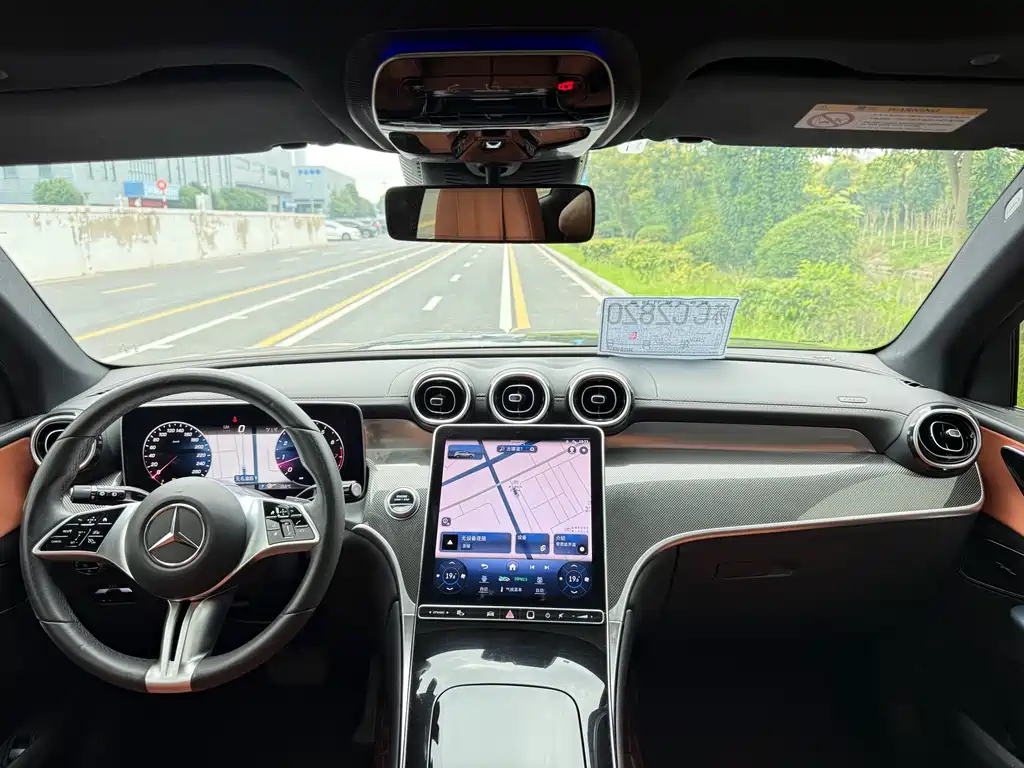 Mercedes-Benz GLC 2023