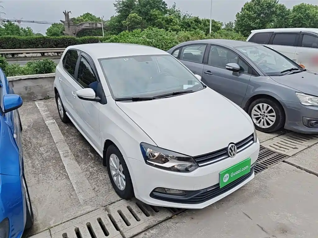 Volkswagen Polo 2015 — фото 4