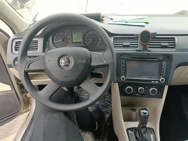 Skoda Rapid 2013