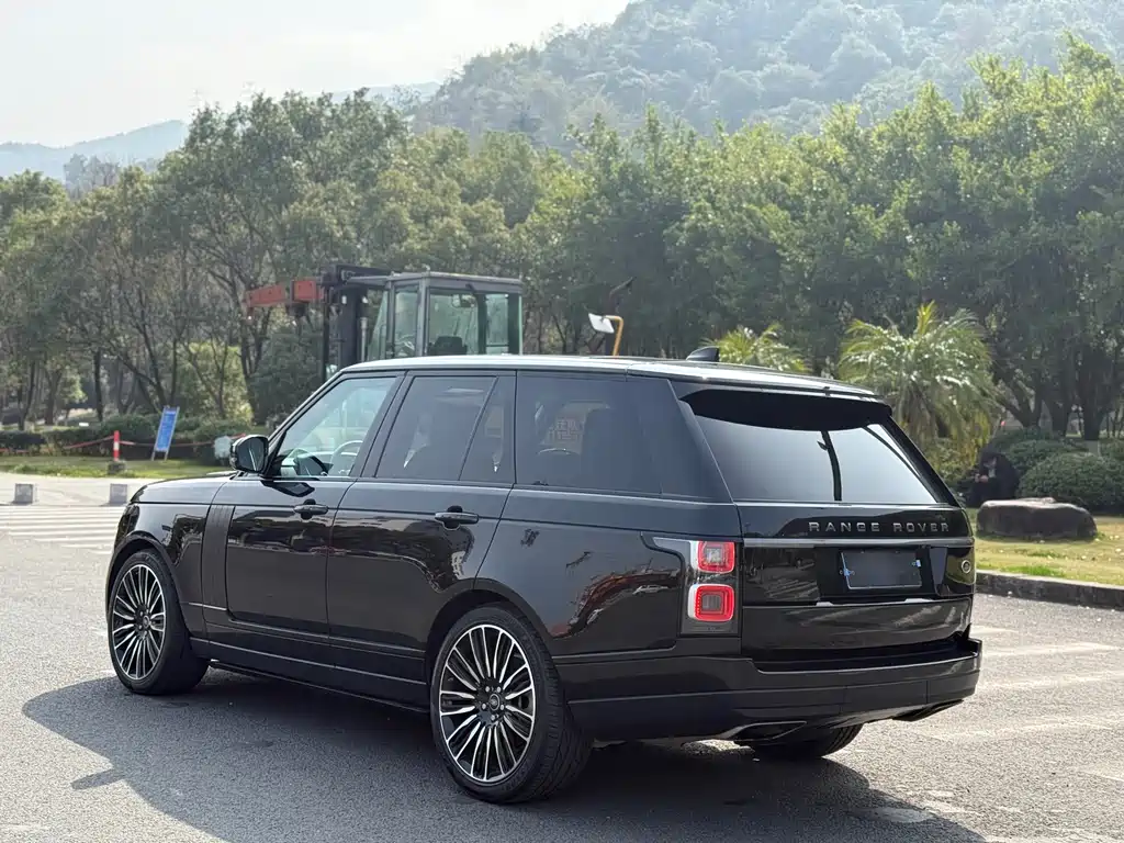 Land Rover Range Rover 2019 — фото 15