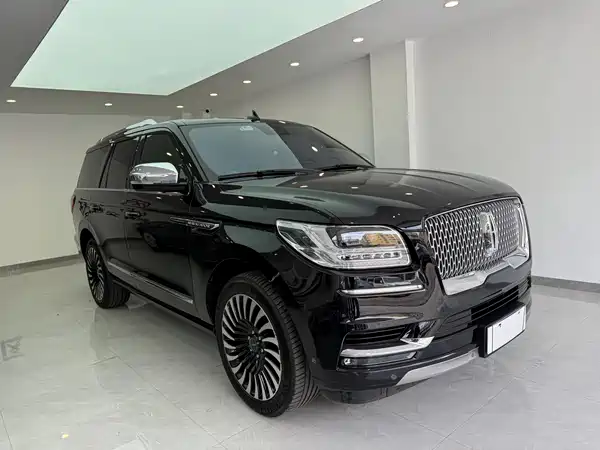 Lincoln Navigator 2020