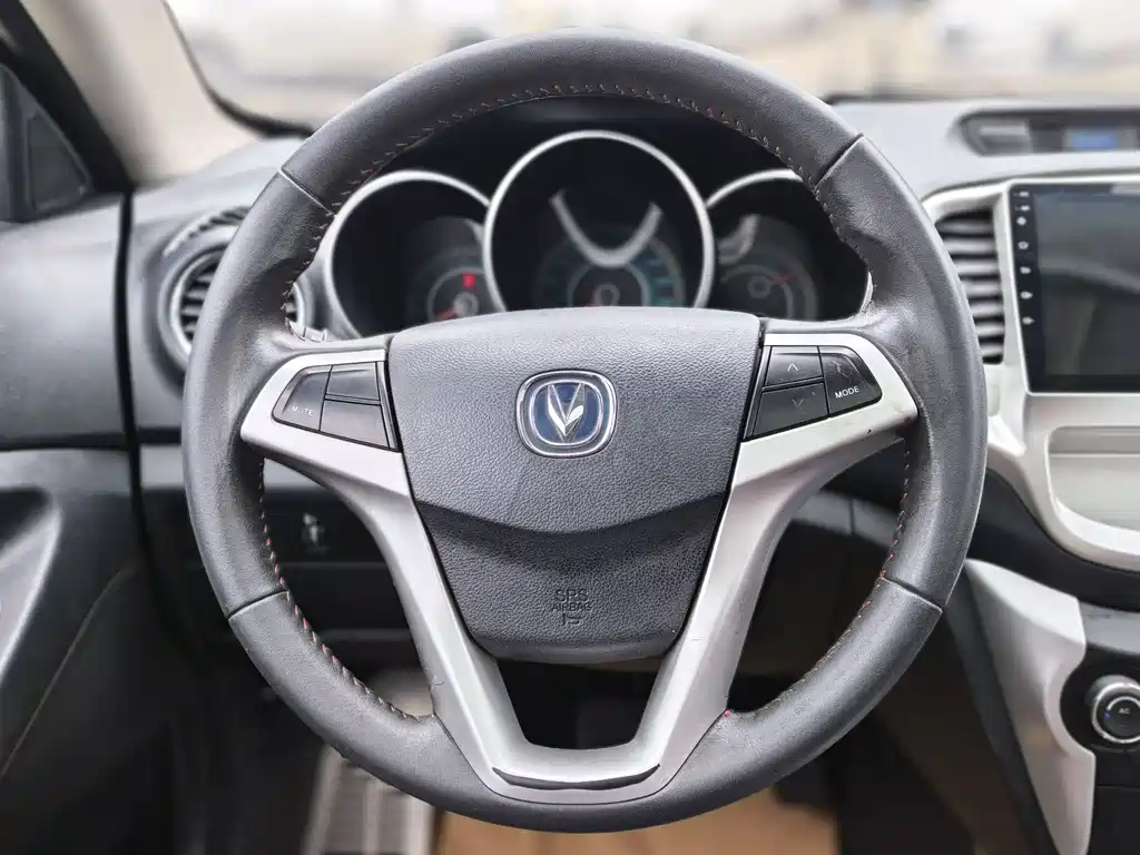 Changan Eado XT 2014 — фото 8