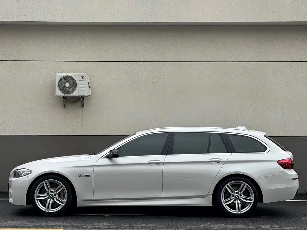 BMW 5 Series 2015