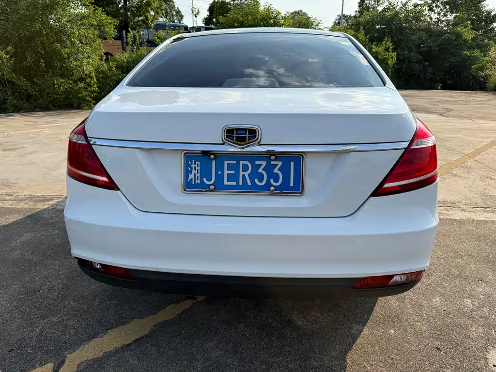 Geely Emgrand 2015